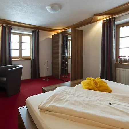 Otel Panoramagasthof Auf Dem Auerberg Bernbeuren